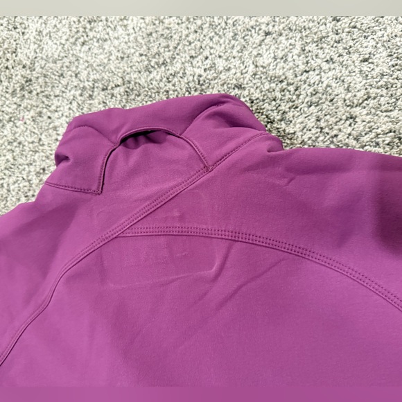 Outdoor research purple shell jacket, women's size medium - Picture 6 of 10